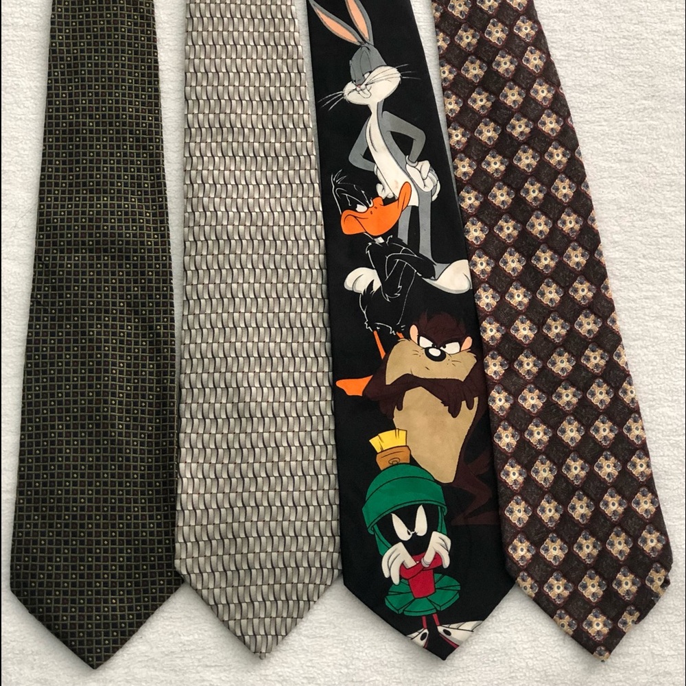 Lot of Four Vintage Men’s Neck Ties (3)